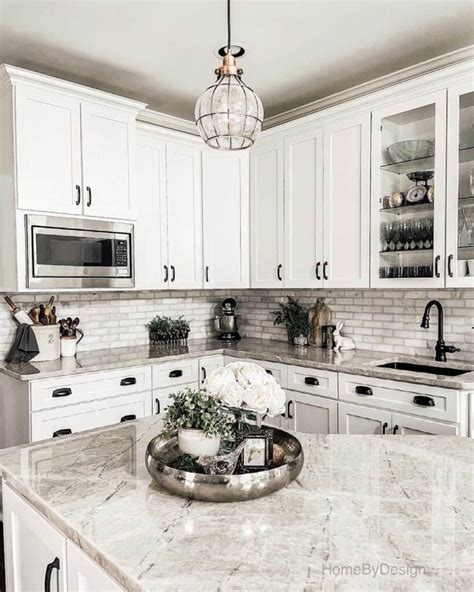 33 Farmhouse Kitchen Cabinets Ideas to Upgrade Your Kitchen’s Decor