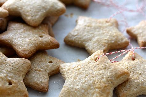 A short story featuring the characters from the with. Zimsterne | German Christmas Cookies | Karen's Kitchen Stories