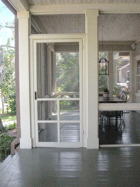 Finally A Favorite House With Porch Screened Porch Doors House