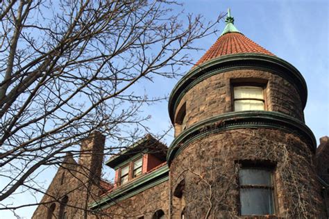 118 Year Old Toronto Mansion Is Now A Haunted House
