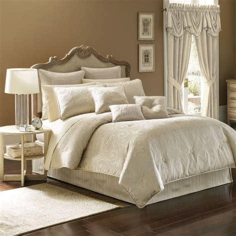 Beautiful And Stylish Of Luxury King Size Bedding Sets