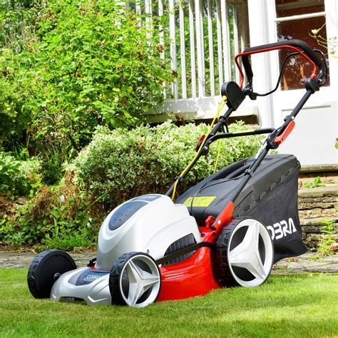 Cobra Gtrm34 Electric Lawn Mower With Rear Roller