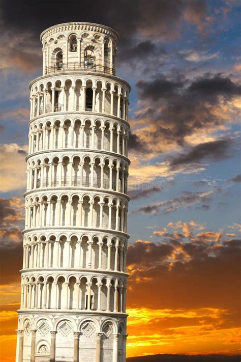 Leaning Tower Of Pisa Stock Photo Image Of Miracoli 29727734