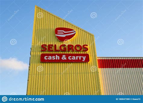 Selgros Company Logo In Front Of Supermarket Selgros Is A Cash