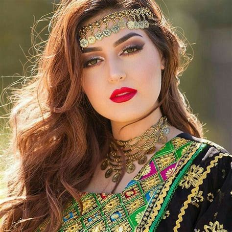 Illa Khan Beautiful Muslim Women Beautiful Hijab Beauty Women