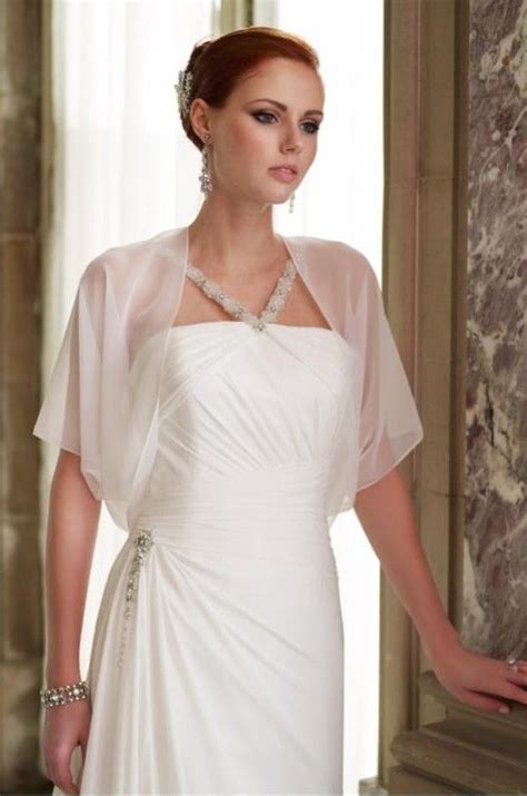 Questa cappa di merletto alluncinetto. Coprispalle Sposa - Quale abbinare al tuo Abito da Sposa