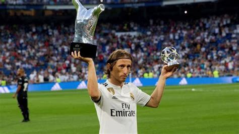 Modric Desvela Que Ronaldo Le Felicitó Por El Premio Uefa Al Mejor Jugador