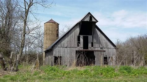 Pin By Whittlleville On Wv Barns And Silos Old Barns Barn Wood