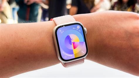 Apple Watch Series 9 First Look Double Tap Gesture Faster Performance