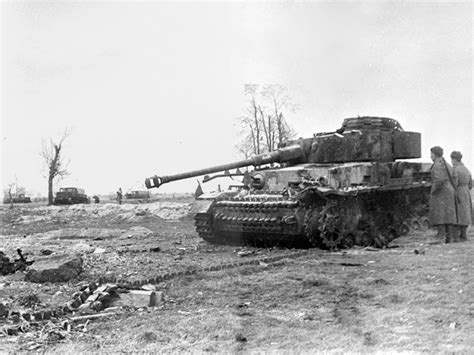 Подбитый немецкий танк типа Пантера Победа 1941 1945