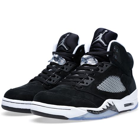 The air jordan numbered series has come a long way since it originally released as a nike basketball shoe. Nike Air Jordan V Retro 'Oreo' Black | END.