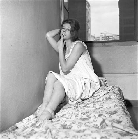 Stefania sandrelli represents one of the few actresses who are able to age gracefully and still get interesting roles. Foto de Stefania Sandrelli - Foto Stefania Sandrelli ...