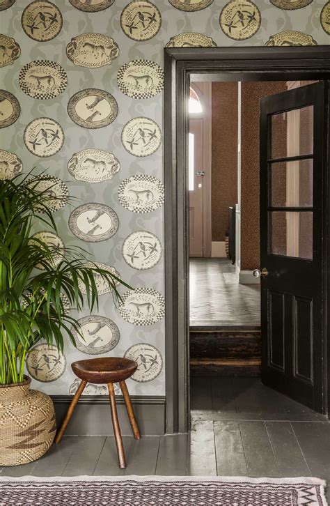 11 Hallway Wallpaper Ideas To Instantly Transform Your Entryway Livingetc