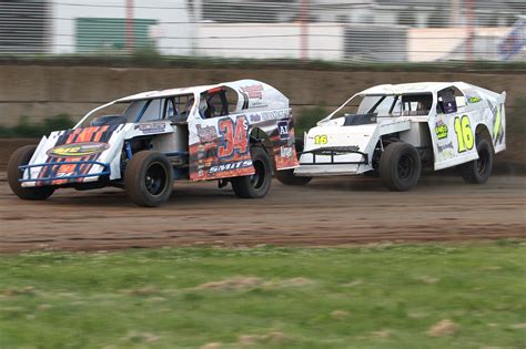1760 yards is a mile because there are 3 feet in a yard and 5280 is the important figure here. FREE General Admission to see the cars on the HUGE Half ...
