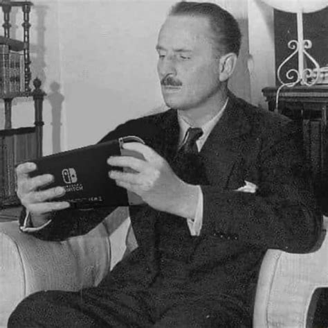 Oswald “gamer” Mosley Invents Gaming 1932 R Fakehistoryporn