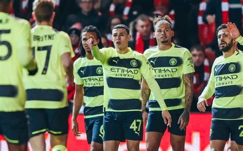 Pep Guardiola Heaps Praise On Back In Form Phil Foden Following Brace Against Bristol The Manc