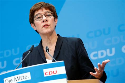 Humøret er i bund i Merkels parti efter vælgersmæk i delstat BT