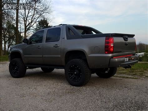 Chevrolet avalanche features and specs. 2008 Chevrolet Avalanche Xd Xd778 Mcgaughys Suspension ...