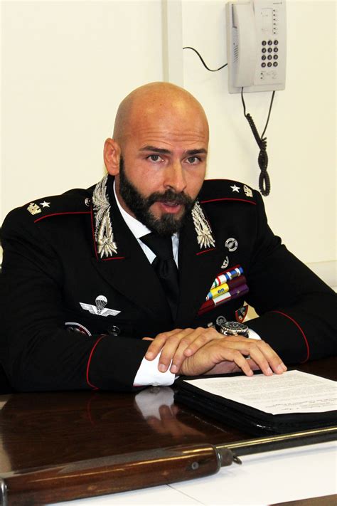 Lascia la tua opinione su maggiore carabinierie scopri opinioni su temi relazionati comemaggiore e carabinieri. Foggia, si è insediato il nuovo comandante della Compagnia ...