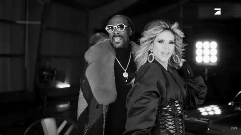 Watch Heidi Klum And Snoop Dogg In New Video For Chai Tea With Heidi