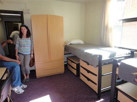 The dorms life is good. random ramblings: CSULB- Here She Comes!