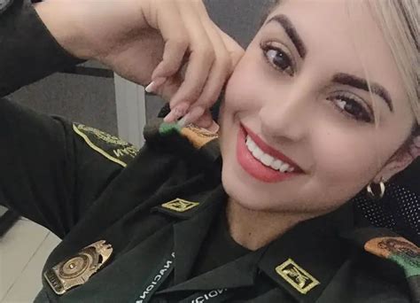 curvy cop dubbed colombias sexiest police woman