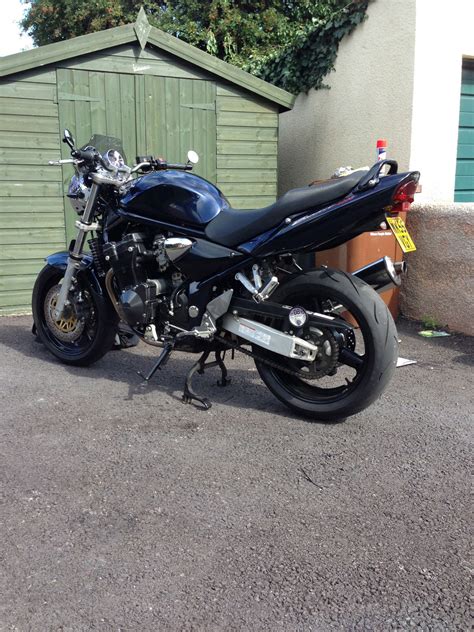 Hübsche bandit, wenig gelaufen, garagenfahrzeug, zubehör (maske, scheibe, höhere sitzbank, lenker). SUZUKI BANDIT 1200 K4 (55) 'VERY' good condition and low ...