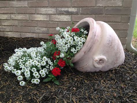 15 Diy Creative Flower Pots For A Dream Garden