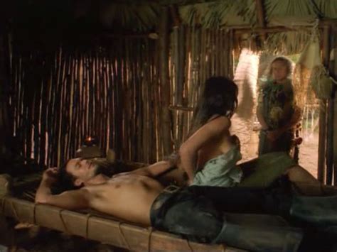 Nude Video Celebs Padma Lakshmi Nude Caraibi S01e02 04 1999