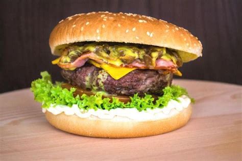 Fast food restaurant in the food store food court offering a variety of faux meats, desserts, and more. fast food near me_2834 #receitas #receta #recipe Ireland ...
