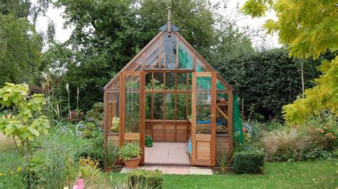 Buying Guide: How to Choose a Garden Greenhouse? - 1001 Gardens