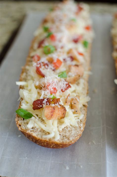 This easy blt chicken alfredo french bread pizza is loaded with meat, cheese, and veggies and can… Chicken Alfredo French Bread Pizza - Fake Ginger