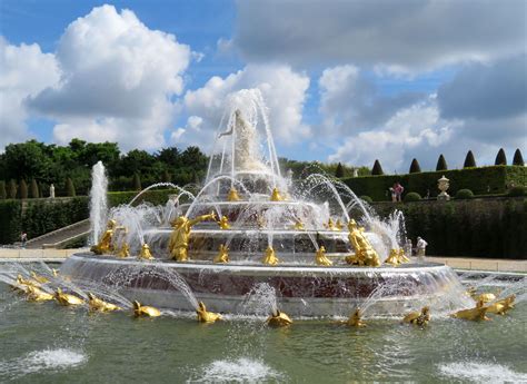Seit einiger zeit saßen die skulpturen jedoch auf dem trockenen: The Latona Fountain, Versailles. Photo: WendyJames ...