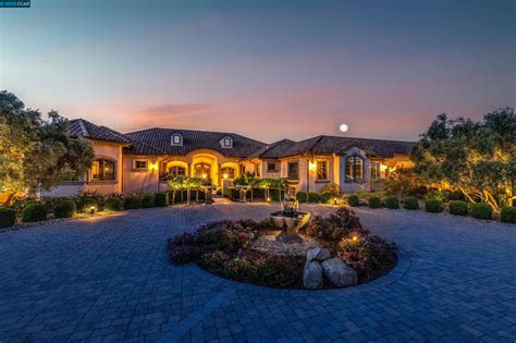 2020 Victorine Road, Livermore, CA 94551 | Compass