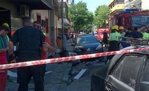 La tragedia que transformó en héroes a bomberos y rescatistas . Incendio en Barracas causó 9 heridos, uno de ellos de alta ...