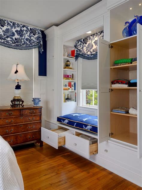 Check spelling or type a new query. bedroom built-in closet | Bedroom built ins, Build a ...