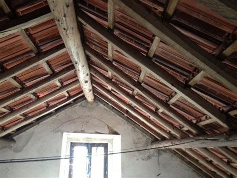 Five Things To Know About A Typical Portuguese Roof