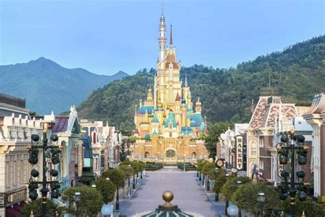 Hong Kong Disneyland Special 15th Anniversary Celebrations