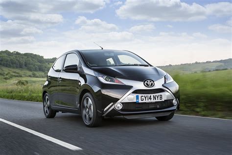 These instructions only apply to toyota part no. Toyota Adds Safety Sense Features To Aygo & Yaris Models ...