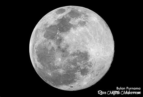Bulan Purnama Terlihat Membesar Akhir Pekan Ini Info Astronomy