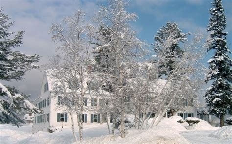 Stay And Ski Bed And Breakfast Getaways Wicked Good Travel Tips