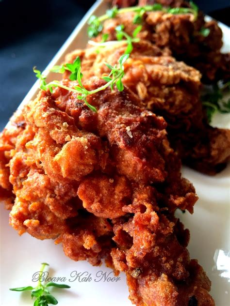 Bocorkan bumbu resep ayam goreng kentuky ala kfc (2021). Ayam Goreng Ala KFC | Bicara Kak Noor