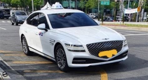 Check out the 2021 genesis g80 and visit genesis.com to explore the luxury midsize sedan's suite of technology, design, specs and more. All-New 2021 Genesis G80 Spotted As A Taxi In Korea ...