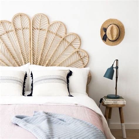 Spedizione in 48h, soddisfatti o rimborsati ! 13 Testate per il letto creative e originali! Lasciatevi ...