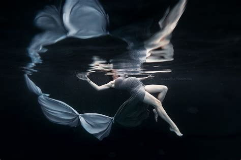 Silver Lullabies Underwater Fine Art Maternity Shoot Model Flickr
