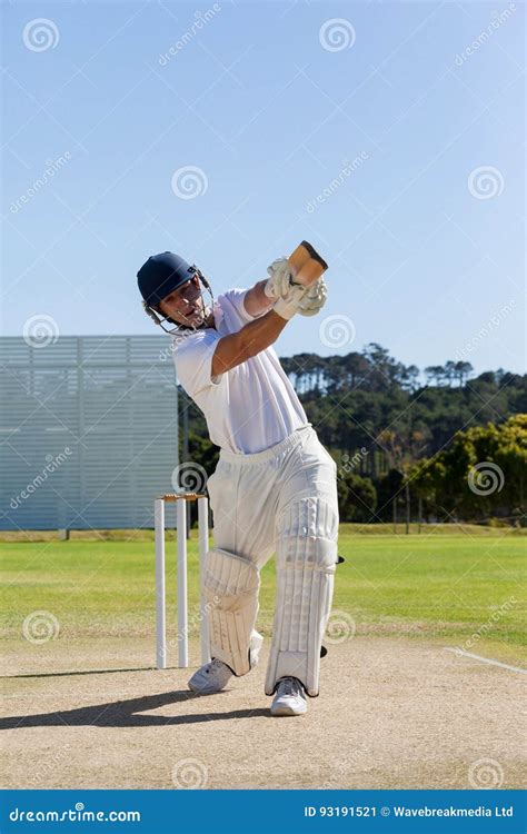 Cricket Player Reciever Silhouette Royalty Free Stock Photography