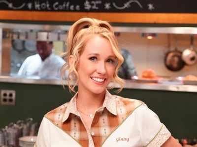 Anna Camp Says She Contracted COVID After Not Wearing Mask One Time English Movie News