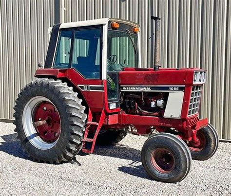 1981 International 1086 Tractor Schneider Auctioneers Llc