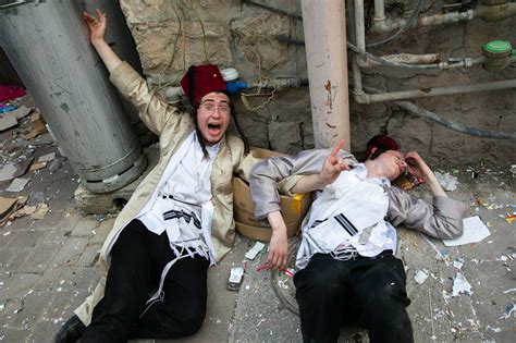 Senior Ultra Orthodox Rabbis Urge Against Getting Drunk On Purim This
