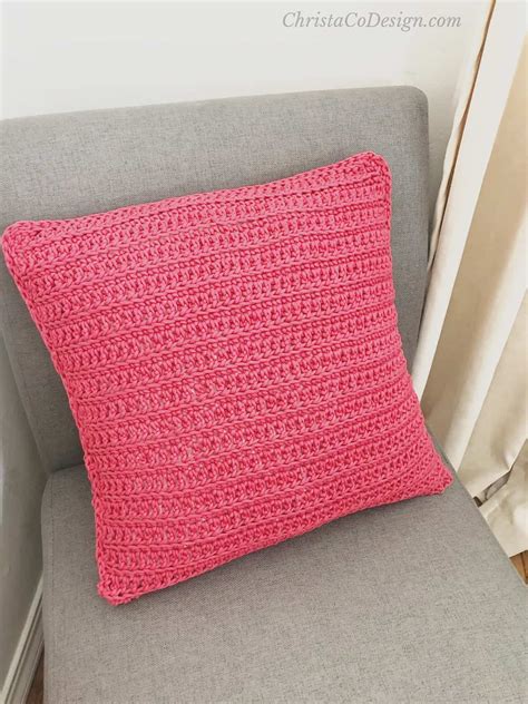How To Crochet An Envelope Pillow Pattern The Piazza Pillow Christacodesign